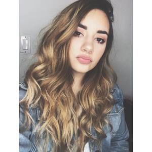 Meet your Posher, Denisse